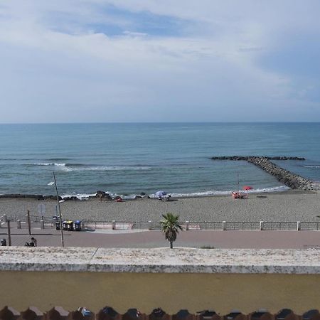 Domus Anna Apartment Lido di Ostia Exterior photo